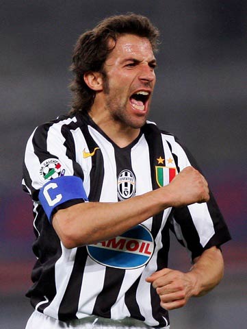 单届世欧预／欧预赛进球榜：哈兰德、莱万16球并列第一