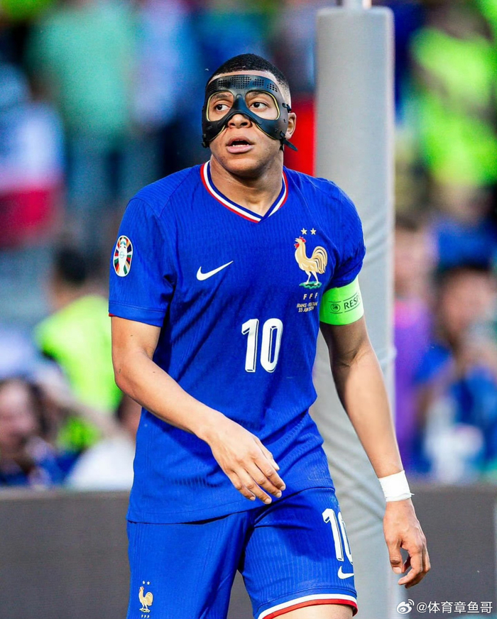 FC26美丽足球：维蒂尼亚、德容领衔，金外脚背夸雷斯马在列