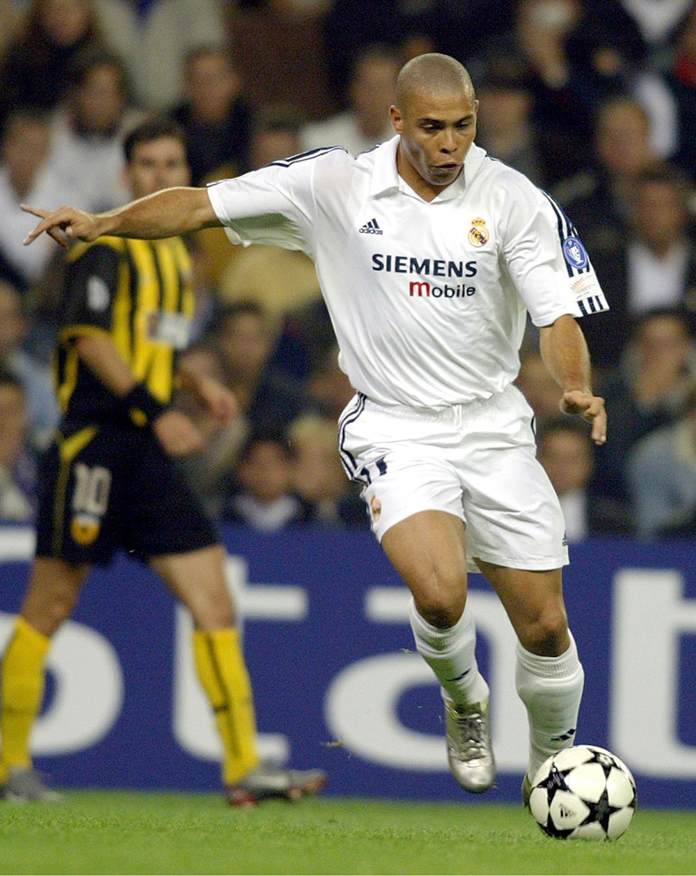 中国足协杯历年亚军榜单：山东泰山7次居首，申花3次