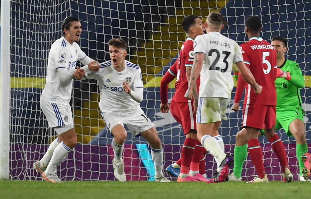 QPR球员谢尔因保护母亲用石头砸伤一男子，事后公开致歉