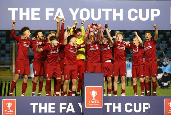 巴黎锋线全场压制