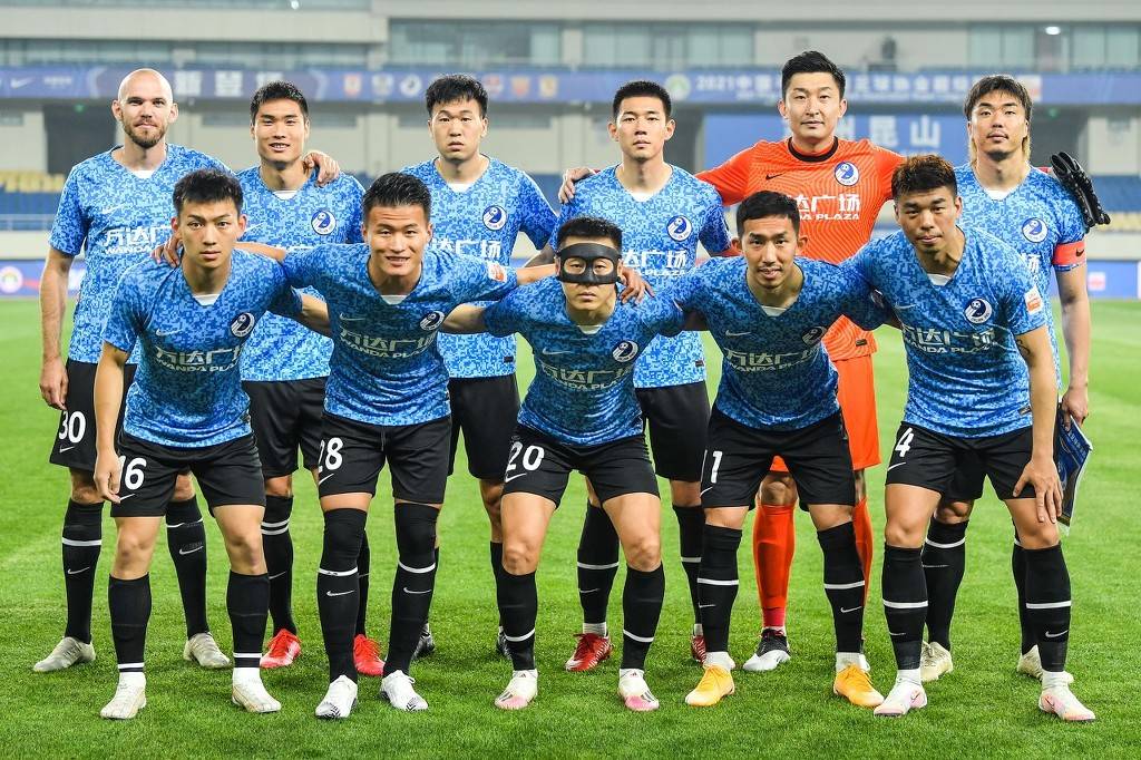 LNG赛后群访GALA：14.4应该要很多ad ban完，才有机会看到卡莎