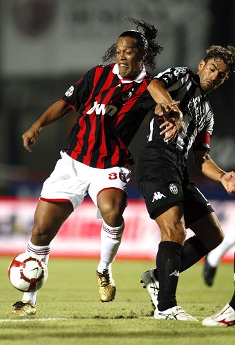 欧冠前瞻：摩纳哥面临攻击线残缺，加塔拉萨雷表现起伏大