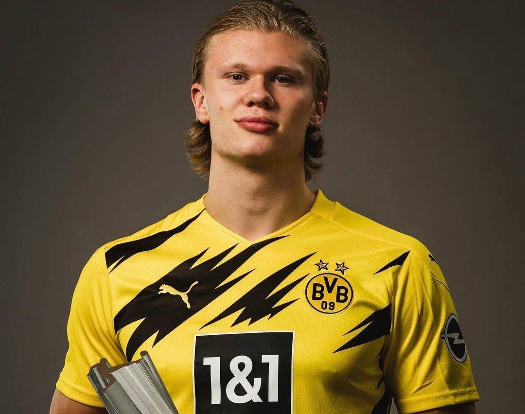 仅向中国球迷致歉！布莱顿删三笘薰与战犯合照 菲律宾：我们呢？