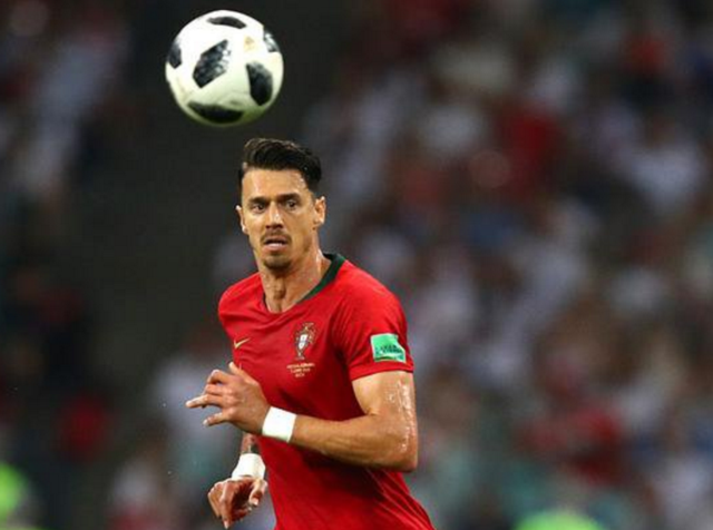 米体：罗马有意先租后买埃切韦里，买断费可能提高至3000万欧